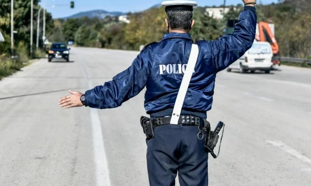 Ποιες αλλαγές έρχονται στον ΚΟΚ: Οι τροχαίες παραβάσεις που θα πληρώνουμε ακριβά